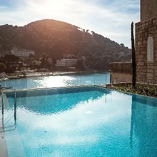 Kompas Hotel