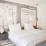 Kompas Hotel 4*
